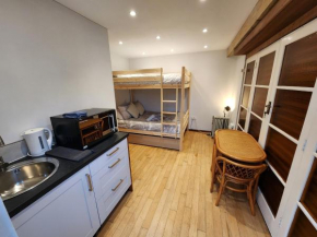 The Nightly Stay - Studio Cabin